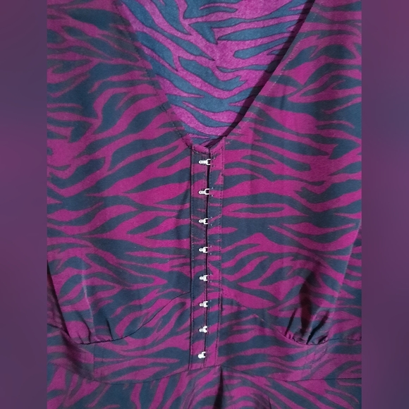 Torrid Peplum Chablis Corset Top - Picture 5 of 9